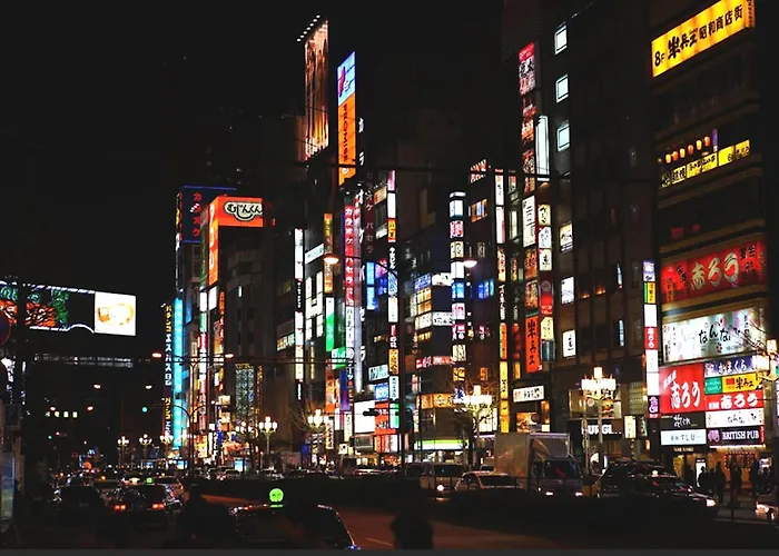 Close To Shinjuku!Twin Beds,Projector,Appliances!